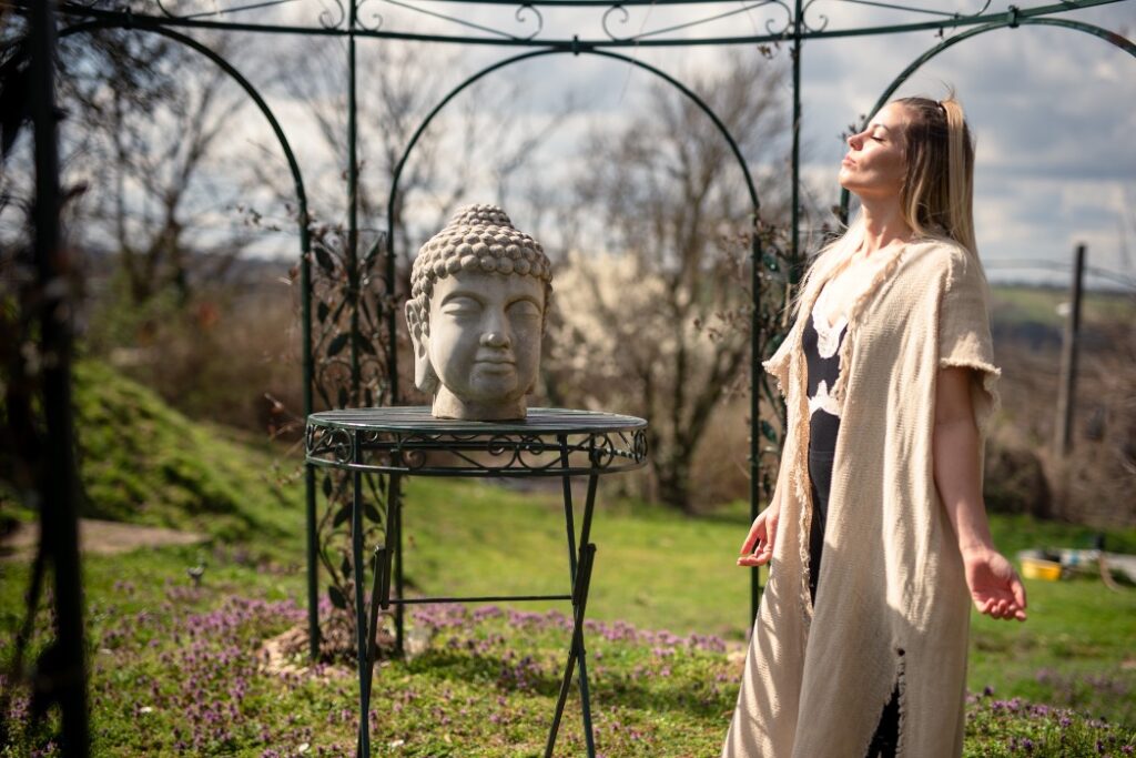 Önismereti képzés Gyálon, amely segít a belső én felfedezésében, meditációval és légzőgyakorlatokkal.